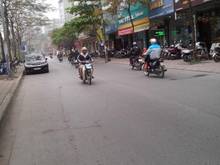 Hình ảnh Bán gấp nhà Mặt phố Cự Lộc giá 5,7 tỷ, 35mx6T, Kinh doanh đông đúc