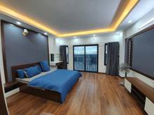 Hình ảnh Tôi cần bán nhà PL Trần Quốc Hoàn dt 65m2, xây 6T, oto tránh giá 14,5