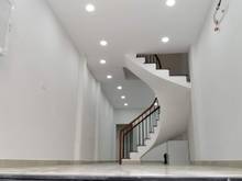 Hình ảnh Bán Nhà Chính Chủ Hẻm Lạc Long Quân