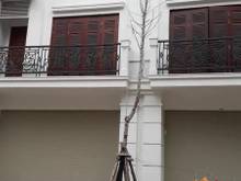 Hình ảnh Cho thuê nhà phân lô ô tô tránh đường Phạm Thận Duật, 105mx5 tầng