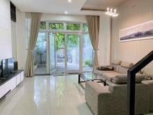 Hình ảnh Trung Tâm Cầu Giấy -  Nhà Đẹp - 38m2 X 5T - Mt 4.2m - Gía: 3.52 Tỉ.