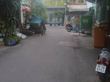 Hình ảnh Nhà bán hẻm xe hơi  gần mặt tiền Trường Sa Quận 3