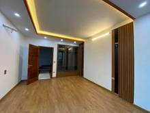 Hình ảnh Nhà Đường Tôn Đức Thắng, 72m2*5 tầng, mới đẹp làm vp, ở gia đình,