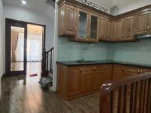 Hình ảnh Bán Nhà 5 Tầng Cổ Linh, Ô Tô Đỗ Cạnh Nhà, Cách 100m ra Đường Cổ Linh.