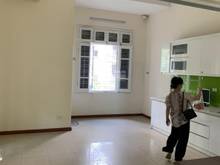 Hình ảnh Cho thuê nhà ngõ 84 Chùa Láng, Đống Đa, diện tích 80m2, 4 tầng, MT 5m