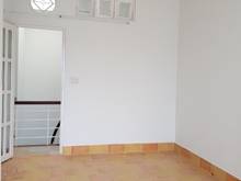 Hình ảnh Nhà bán ngay Chợ Gạch Ông 2Lầu ST đúc thật