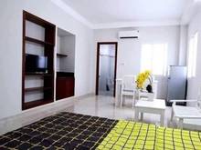 Hình ảnh Bán nhà 1 trệt 2 lầu 1 tum, full nội thất, gần chợ Long Trường