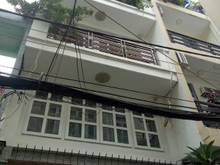 Hình ảnh Chính chủ bán nhà Hẻm xe tải gần mặt tiền đường CMT8, Q.10