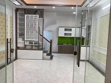 Hình ảnh Bán nhà 5 tầng nội thất hiện đại phố Hoàng Văn Thái giá 3.1tỷ.