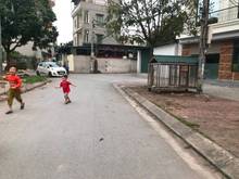 Hình ảnh Chuyển nhà bán gấp 59m đất ô tô vào giá 45tr/m2 ngõ 22 Kim Quan