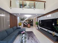 Hình ảnh Hot! Hot Nhà đẹp 4 tầng, sổ hồng riêng giá tốt ngay Ngã Tư Ga.