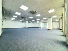Hình ảnh Cho Thuê Nhà MT Nguyễn Văn Thương (D1), P25, Q.Bình Thạnh, DT: 9X20m,