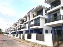 Hình ảnh Nhà mới 5x16 đường 16m khu Nguyễn Văn Tạo, sổ hồng riêng