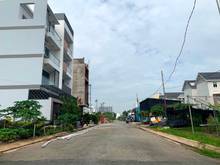 Hình ảnh Bán đất MT đường Lê Văn Việt,Tăng Nhơn Phú A,Quận 9. Giá 2,3 tỷ 80m2