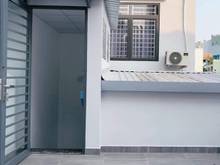 Hình ảnh Quận 10 Tô Hiến Thành xe hơi vào nhà ngang hơn 4x15m hẻm thông tứ tung
