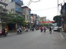 Hình ảnh Cho thuê nhà mặt phố Âu Cơ, DT 50m2, MT4m