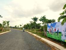 Hình ảnh Gia Đình Tôi Cần Bán Gấp Lô Đất 100m2(5x20) Ngay Chợ Bình Chánh, SHR.