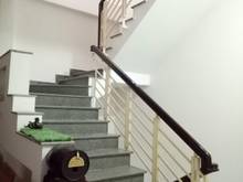 Hình ảnh Nhà Nguyễn Hoàng vị trí quá đẹp mặt tiền 10 m  và kẹp kiệt bên hông.