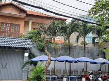 Hình ảnh Chính chủ cần bán gấp nhà (15mx20m =300m2), đường Lý Phục Man, Quận 7,