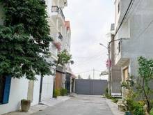 Hình ảnh Bán nhà 1 trệt 2 lầu đường 980, Nguyễn Duy Trinh, P. Phú Hữu