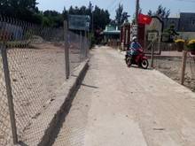 Hình ảnh Chủ gửi bán lô đất mặt tiền đường bê tông gần biển Phước Hưng