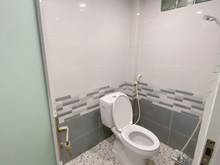 Hình ảnh Nhà mới tinh, sang trọng, sát mặt đường Lạc Long Quân, Quận 11