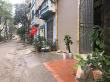 Hình ảnh Cho thuê nhà nguyên căn mặt tiền vườn hoa đền lừ ô tô đỗ cửa thoải mái