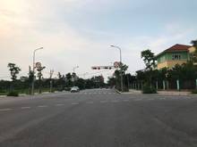 Hình ảnh Chuyển công tác bán 92,5m đất đấu giá mặt đường 21m Phúc Lợi giá hấp