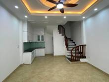 Hình ảnh Bán Nhà 5 Tầng Phố Thạch Bàn, Ô tô Đỗ Cửa, Ngõ Thông Chỉ 3.05 Tỷ.