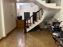Hình ảnh Cho thuê nhà 50m2, 5 tầng, Mạc Thái Tổ, giá 18tr