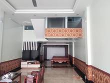 Hình ảnh Nhà mặt phố Thiên Hiền,kinh doanh sầm uất, thang máy nhà mới về ở ngay
