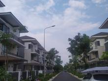 Hình ảnh Vila 3 Tầng. 4 PN. Full Nội Thất Cao Cấp. 25tr. Tại LAVILA NAM SÀI GÒN
