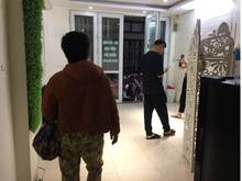 Hình ảnh Cần bán chân đế chung cư ở Đội cấn 40m2 chia 1 ngủ, 1 khách vừa ở kinh