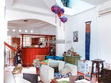 Hình ảnh Biệt thư Thảo Điền Quận 2, Nguyễn Ư Dĩ, 305m2, đã tách 2 sổ