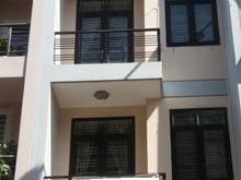 Hình ảnh Cho thuê nhà HXH 12/18A Thành Thái, Quận 10 hẻm xe tải đậu trước nhà