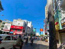 Hình ảnh Nhà trung tâm quận 11, - Hẻm xe tải thông- 5 phòng ngủ- Gía tốt