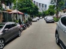 Hình ảnh Bán nhà hoàn thiện có thang máy 5x17m, Trệt + 4 lầu trong KDC Vạn Phúc