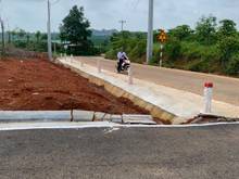 Hình ảnh bán đất trung tâm hành chính xã đambri,tặng 200m thổ cư giá f0