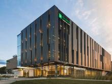 Hình ảnh Rent a new building with 100% standard grade A office, 5,800m2