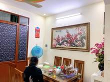 Hình ảnh Cần bán gấp nhà ngõ 184 Đê Trần Khát Chân giá 1.9 tỷ, 30mx3 tầng.