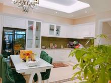 Hình ảnh Chủ cần tiền bán gấp nhà Mặt tiền Đường Nguyễn Chí Thanh , Quận 10