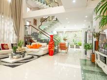 Hình ảnh Cần tiền bán gấp nhà hẻm xe hơi vào tận nhà Quận 10