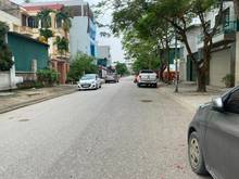 Hình ảnh Bán đất đấu giá Cự Khối, mặt trục chính