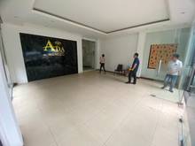 Hình ảnh Cho thuê nhà mặt phố Nguyễn Quốc Trị. DT 110m2, 2T, MT 6m, 35 triệu