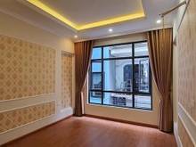 Hình ảnh Gia đình cần bán Tập thể Phố 8/3 giá 1.36 tỷ, 60m2, NT đầy đủ