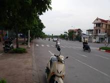 Hình ảnh Mặt phố Bát Khối, thang máy, vỉ hè, kinh doanh, ô tô đua vào nhà