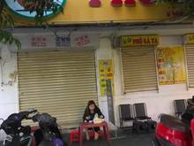 Hình ảnh Cho thuê Nhà NC Mặt tiền Đường Hoa Sứ, P.7, Q.Phú Nhuận. DT: 9x7m