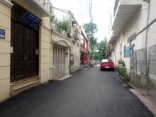 Hình ảnh Tôi cần bán nhà Hoàng Quốc Việt - 2 mặt ngõ - có sân - mặt tiền rộng