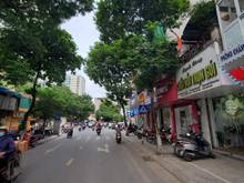 Hình ảnh Nhà mặt phố Cầu Giấy 55m2 rộng 4,5 m 4 tầng ,giá 6 tỷ 2