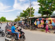 Hình ảnh Cần bán nhanh lô đối diện chợ kinh doanh buôn bán sầm uất nhất